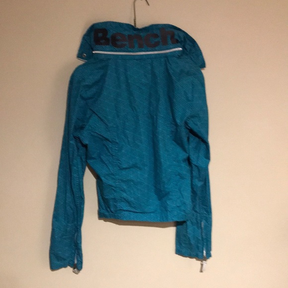 Size large bench jacket - Picture 3 of 3